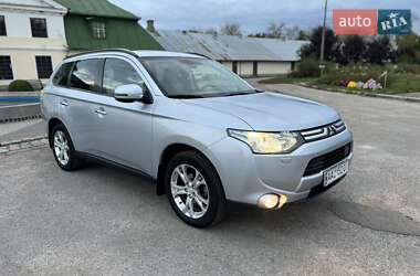 Внедорожник / Кроссовер Mitsubishi Outlander 2013 в Белой Церкви