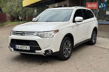 Внедорожник / Кроссовер Mitsubishi Outlander 2014 в Черкассах