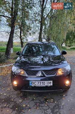 Внедорожник / Кроссовер Mitsubishi Outlander 2007 в 