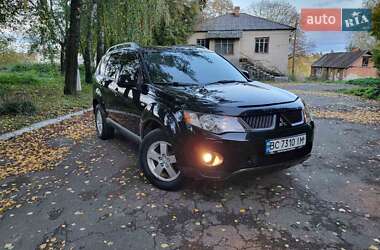 Внедорожник / Кроссовер Mitsubishi Outlander 2007 в 