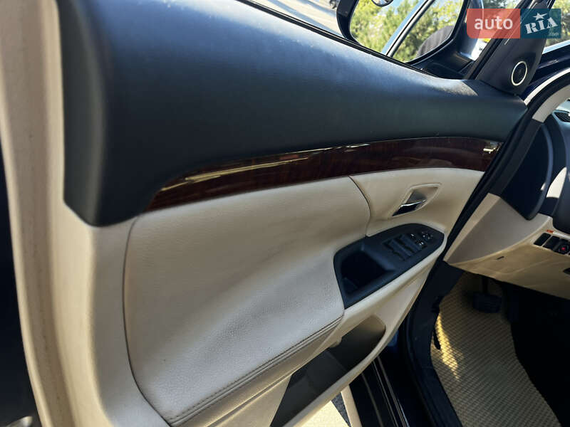 Внедорожник / Кроссовер Mitsubishi Outlander 2013 в Одессе фото 19 Внедорожник / Кроссовер Mitsubishi Outlander 2013 в Одессе