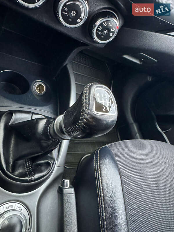 Внедорожник / Кроссовер Mitsubishi Outlander 2012 в Полтаве