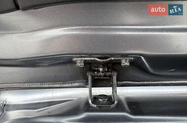Внедорожник / Кроссовер Mitsubishi Outlander 2012 в 