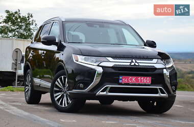 Mitsubishi Outlander 2020