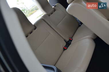 Внедорожник / Кроссовер Mitsubishi Outlander 2020 в 
