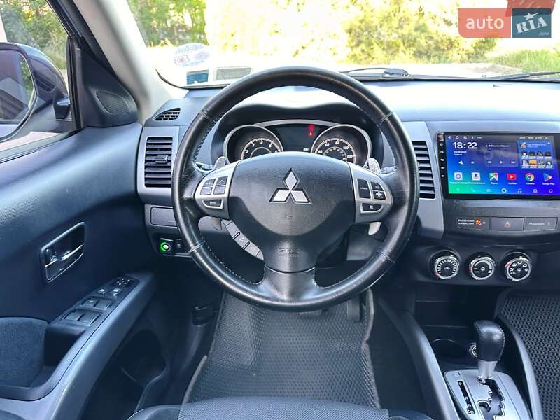 Позашляховик / Кросовер Mitsubishi Outlander 2013 в Запоріжжі