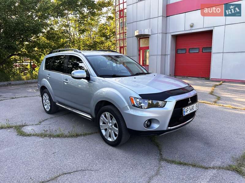 Позашляховик / Кросовер Mitsubishi Outlander 2013 в Запоріжжі