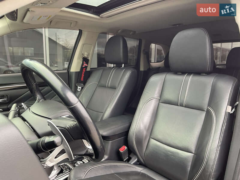 Внедорожник / Кроссовер Mitsubishi Outlander 2018 в Полтаве