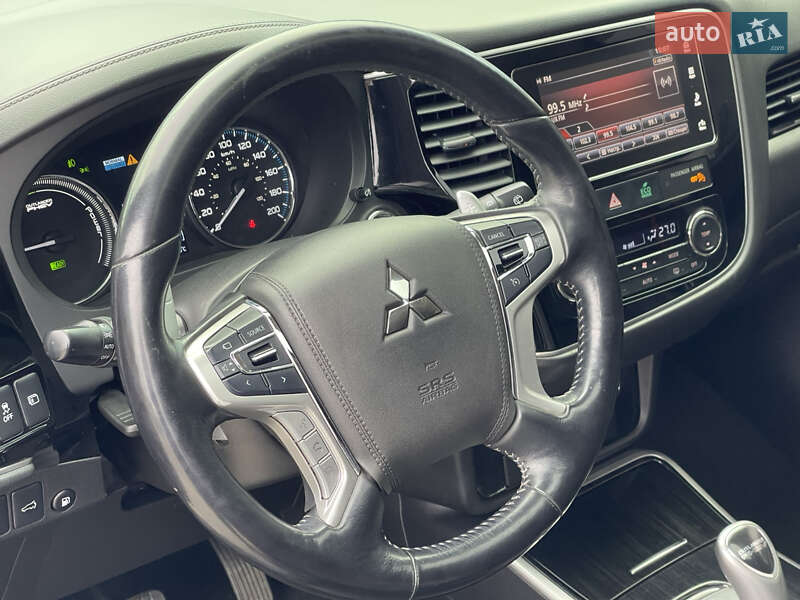 Внедорожник / Кроссовер Mitsubishi Outlander 2018 в Полтаве