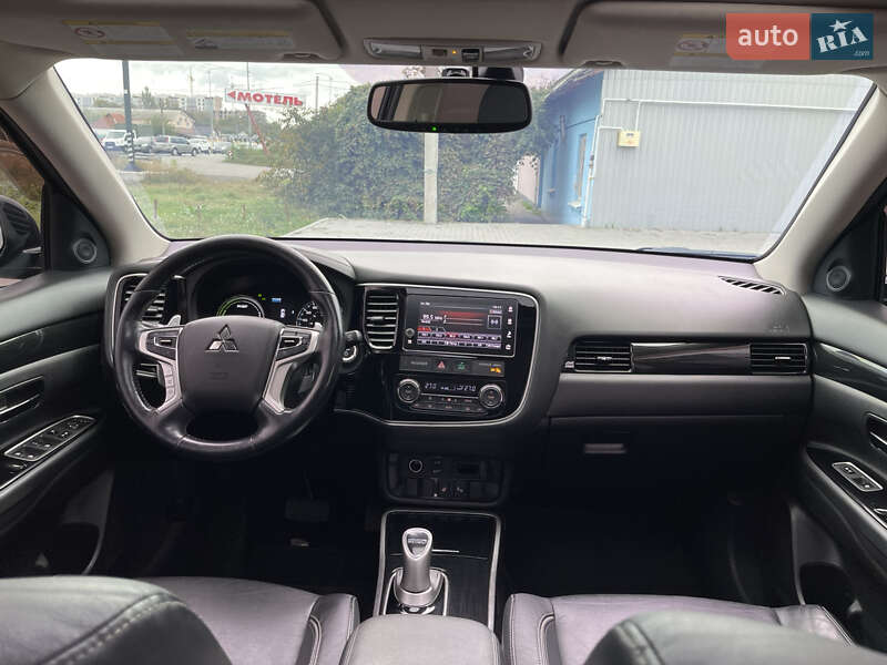 Внедорожник / Кроссовер Mitsubishi Outlander 2018 в Полтаве