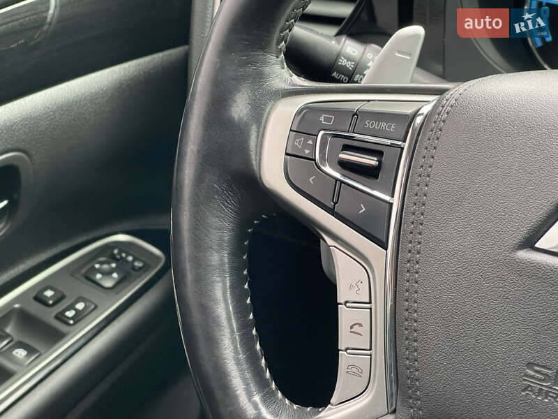 Внедорожник / Кроссовер Mitsubishi Outlander 2018 в Полтаве