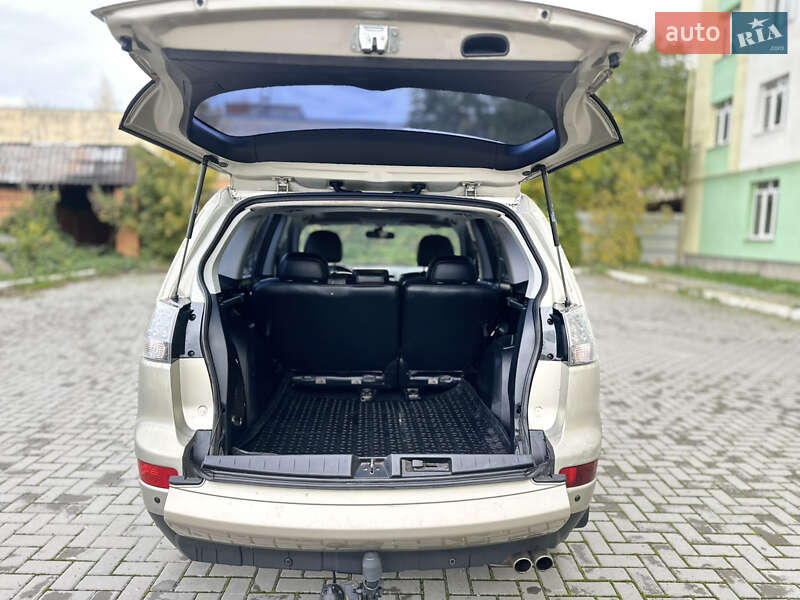 Внедорожник / Кроссовер Mitsubishi Outlander 2007 в Ромнах фото 10 Внедорожник / Кроссовер Mitsubishi Outlander 2007 в Ромнах