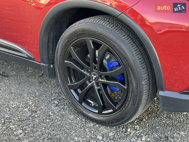 Позашляховик / Кросовер Mitsubishi Outlander 2016 в Львові фото 6 Позашляховик / Кросовер Mitsubishi Outlander 2016 в Львові