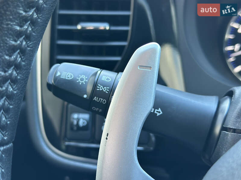 Позашляховик / Кросовер Mitsubishi Outlander 2016 в Львові фото 22 Позашляховик / Кросовер Mitsubishi Outlander 2016 в Львові
