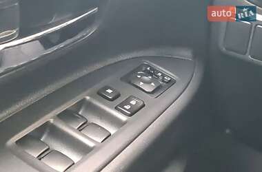 Позашляховик / Кросовер Mitsubishi Outlander 2014 в  фото 32 Позашляховик / Кросовер Mitsubishi Outlander 2014 в