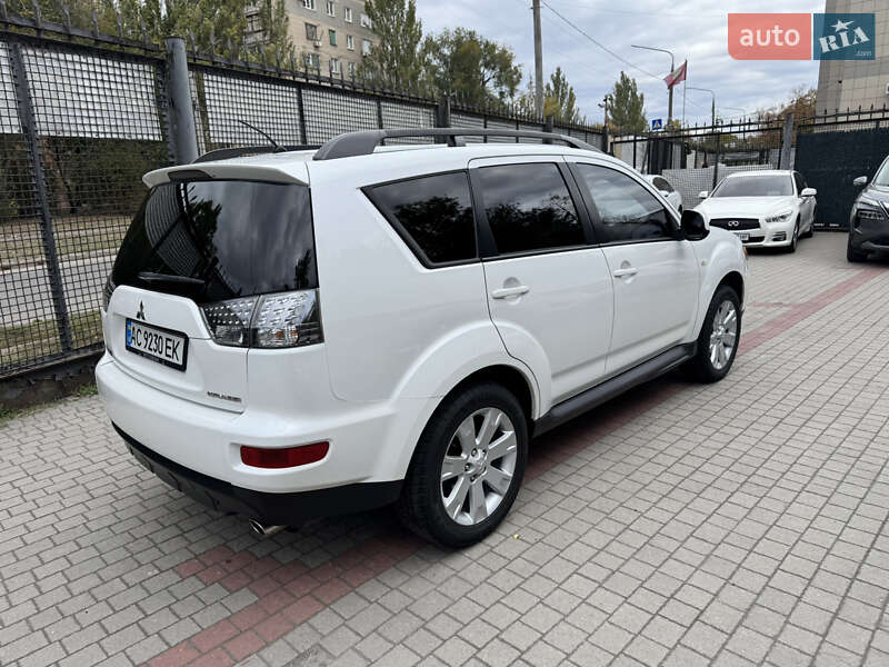 Позашляховик / Кросовер Mitsubishi Outlander 2010 в Запоріжжі