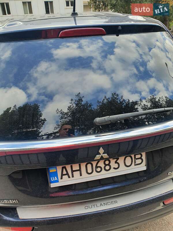Внедорожник / Кроссовер Mitsubishi Outlander 2013 в Кривом Роге
