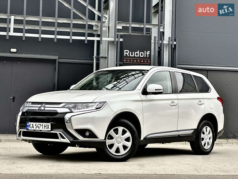 Позашляховик / Кросовер Mitsubishi Outlander 2021 в Києві фото 7 Позашляховик / Кросовер Mitsubishi Outlander 2021 в Києві