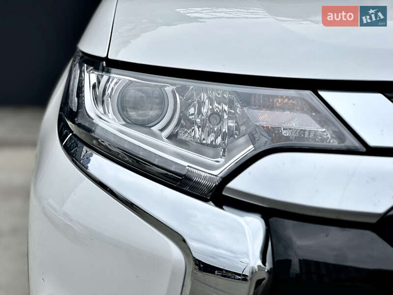 Позашляховик / Кросовер Mitsubishi Outlander 2021 в Києві фото 13 Позашляховик / Кросовер Mitsubishi Outlander 2021 в Києві