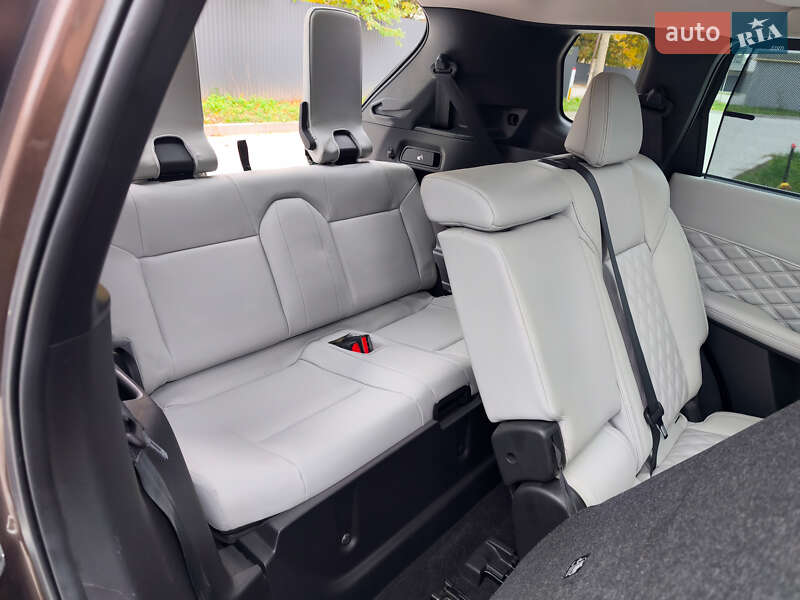 Внедорожник / Кроссовер Mitsubishi Outlander 2022 в Ивано-Франковске