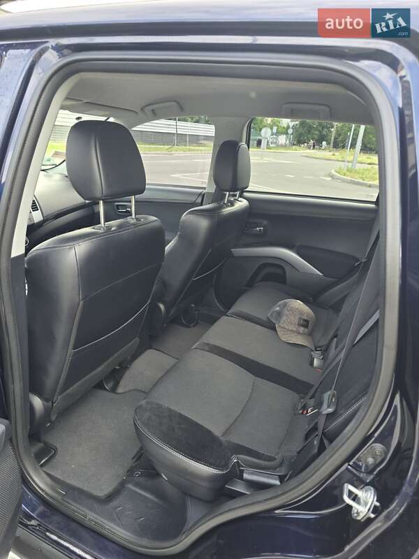 Внедорожник / Кроссовер Mitsubishi Outlander 2012 в Киеве фото 10 Внедорожник / Кроссовер Mitsubishi Outlander 2012 в Киеве