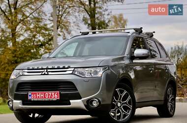Позашляховик / Кросовер Mitsubishi Outlander 2016 в Дрогобичі