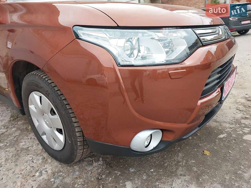 Позашляховик / Кросовер Mitsubishi Outlander 2013 в Рівному фото 9 Позашляховик / Кросовер Mitsubishi Outlander 2013 в Рівному