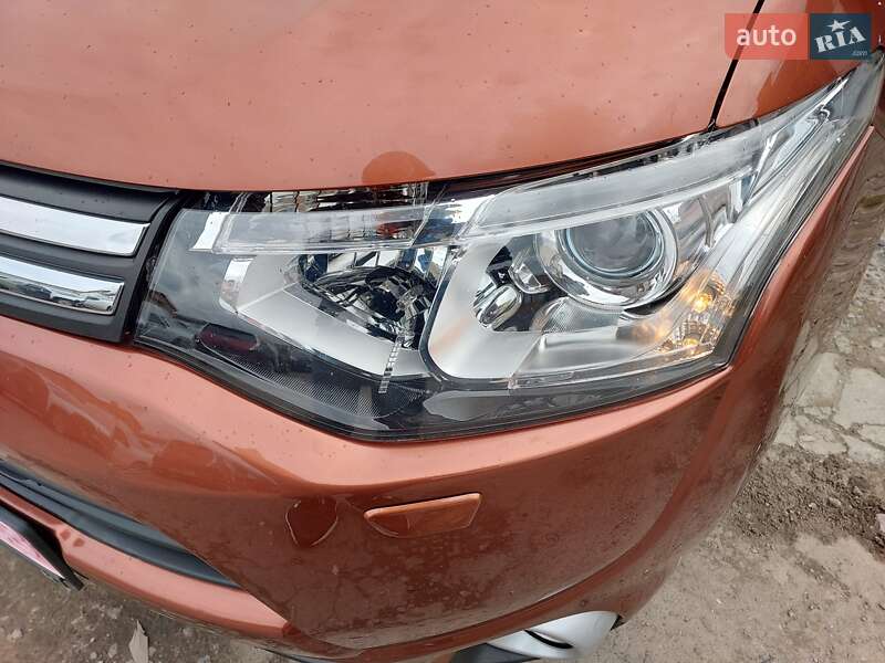 Позашляховик / Кросовер Mitsubishi Outlander 2013 в Рівному фото 13 Позашляховик / Кросовер Mitsubishi Outlander 2013 в Рівному