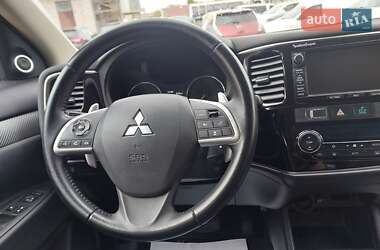Позашляховик / Кросовер Mitsubishi Outlander 2013 в  фото 50 Позашляховик / Кросовер Mitsubishi Outlander 2013 в