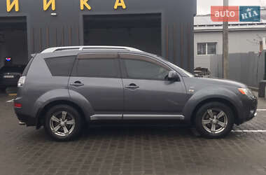 Внедорожник / Кроссовер Mitsubishi Outlander 2007 в 