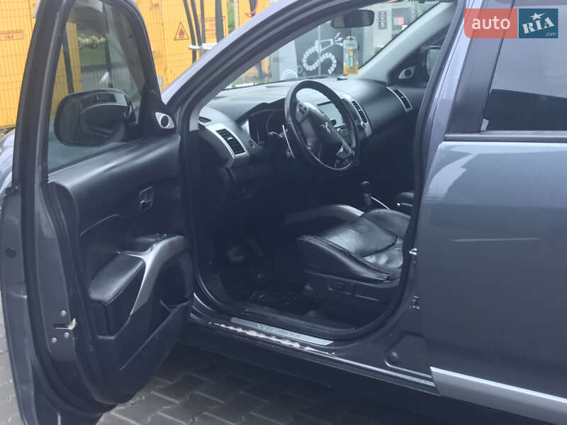 Внедорожник / Кроссовер Mitsubishi Outlander 2007 в Виннице фото 8 Внедорожник / Кроссовер Mitsubishi Outlander 2007 в Виннице
