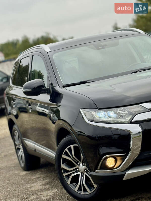 Внедорожник / Кроссовер Mitsubishi Outlander 2016 в Калуше фото 13 Внедорожник / Кроссовер Mitsubishi Outlander 2016 в Калуше