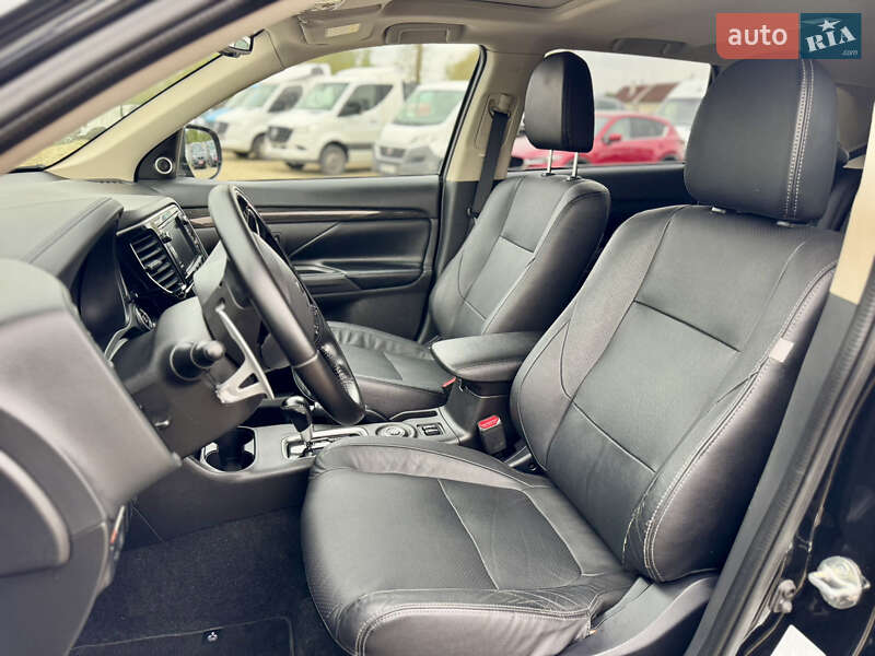Внедорожник / Кроссовер Mitsubishi Outlander 2016 в Калуше фото 29 Внедорожник / Кроссовер Mitsubishi Outlander 2016 в Калуше