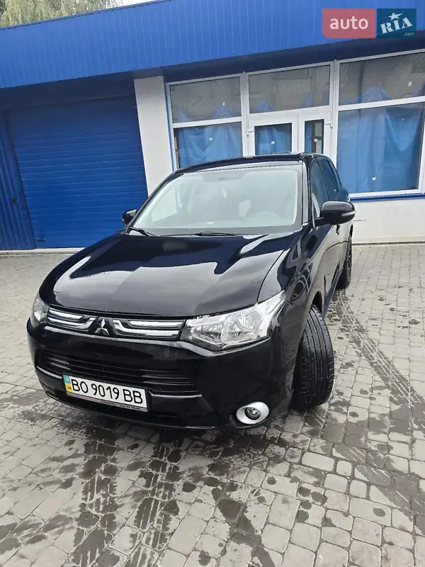 Mitsubishi Outlander 2013