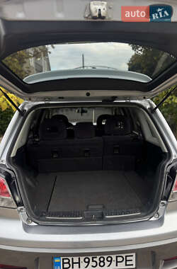 Внедорожник / Кроссовер Mitsubishi Outlander 2003 в  фото 16 Внедорожник / Кроссовер Mitsubishi Outlander 2003 в