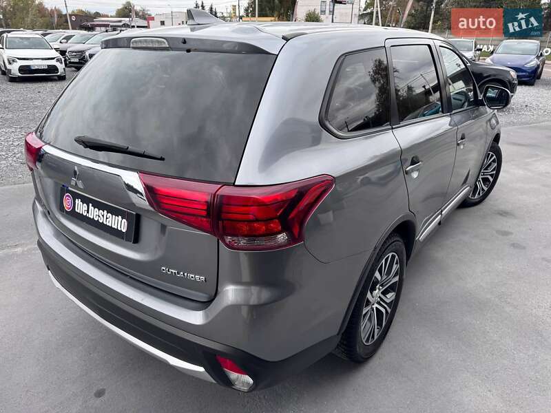 Внедорожник / Кроссовер Mitsubishi Outlander 2018 в Ровно фото 12 Внедорожник / Кроссовер Mitsubishi Outlander 2018 в Ровно
