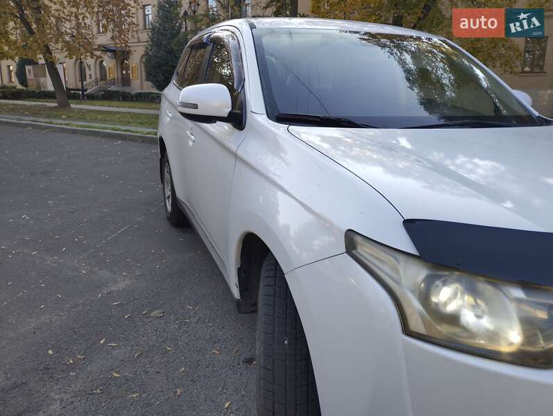 Внедорожник / Кроссовер Mitsubishi Outlander 2012 в Николаеве фото 21 Внедорожник / Кроссовер Mitsubishi Outlander 2012 в Николаеве