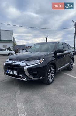 Внедорожник / Кроссовер Mitsubishi Outlander 2020 в Белой Церкви