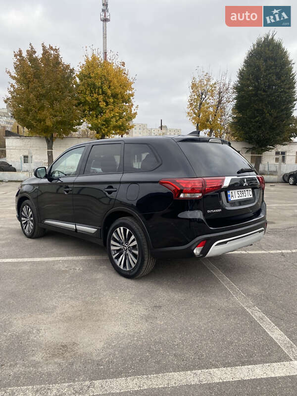 Внедорожник / Кроссовер Mitsubishi Outlander 2020 в Белой Церкви фото 5 Внедорожник / Кроссовер Mitsubishi Outlander 2020 в Белой Церкви