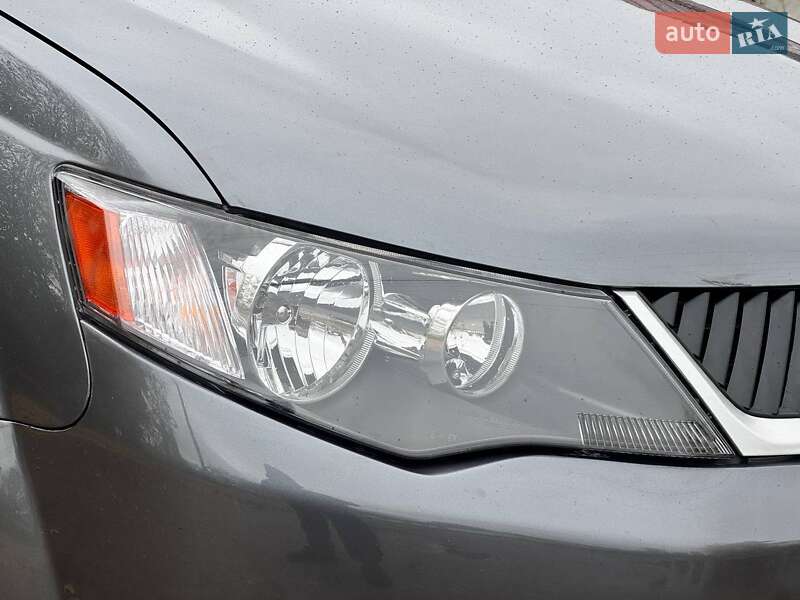 Позашляховик / Кросовер Mitsubishi Outlander 2008 в Охтирці