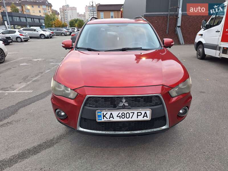 Позашляховик / Кросовер Mitsubishi Outlander 2010 в Києві фото 4 Позашляховик / Кросовер Mitsubishi Outlander 2010 в Києві