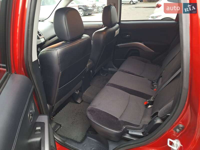 Позашляховик / Кросовер Mitsubishi Outlander 2010 в Києві фото 12 Позашляховик / Кросовер Mitsubishi Outlander 2010 в Києві