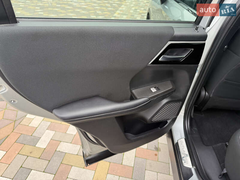 Внедорожник / Кроссовер Mitsubishi Outlander 2021 в Броварах фото 30 Внедорожник / Кроссовер Mitsubishi Outlander 2021 в Броварах