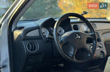 Позашляховик / Кросовер Mitsubishi Outlander 2006 в  фото 36 Позашляховик / Кросовер Mitsubishi Outlander 2006 в