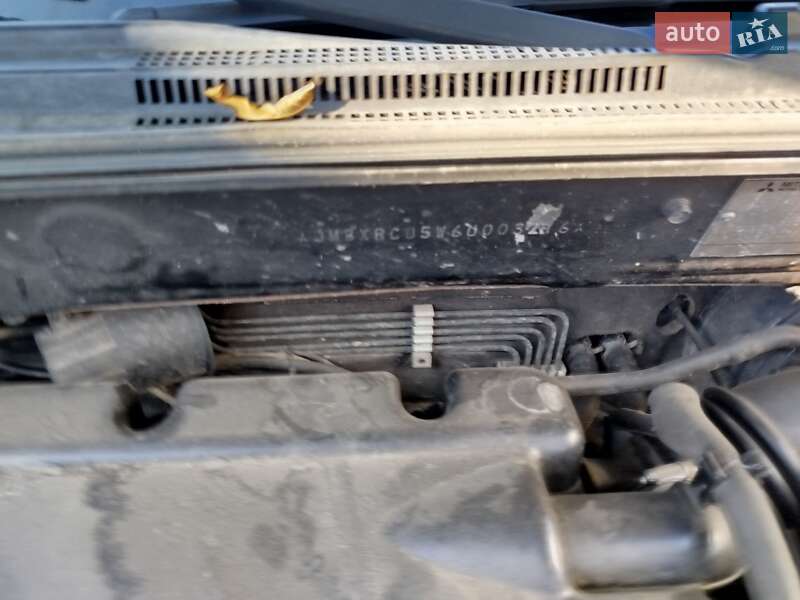 Внедорожник / Кроссовер Mitsubishi Outlander 2006 в Львове фото 17 Внедорожник / Кроссовер Mitsubishi Outlander 2006 в Львове