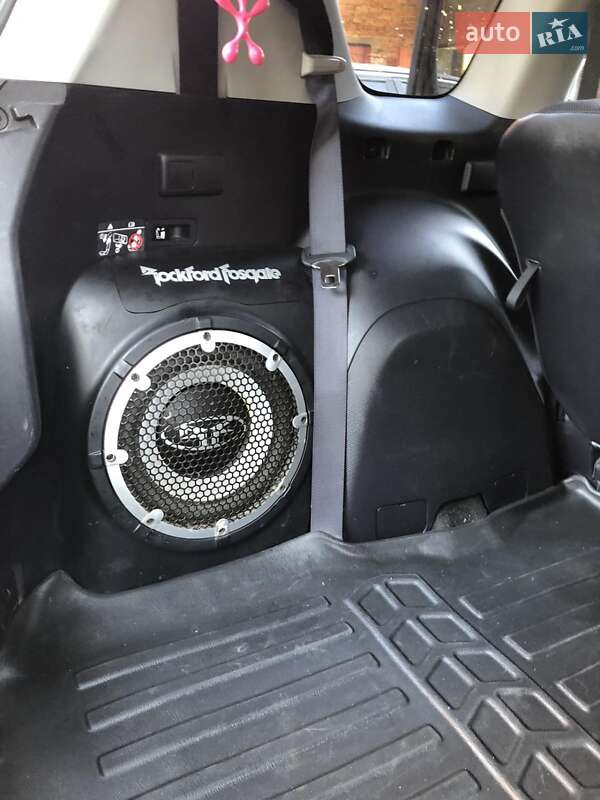 Позашляховик / Кросовер Mitsubishi Outlander 2009 в Кам'янці-Бузькій фото 2 Позашляховик / Кросовер Mitsubishi Outlander 2009 в Кам'янці-Бузькій