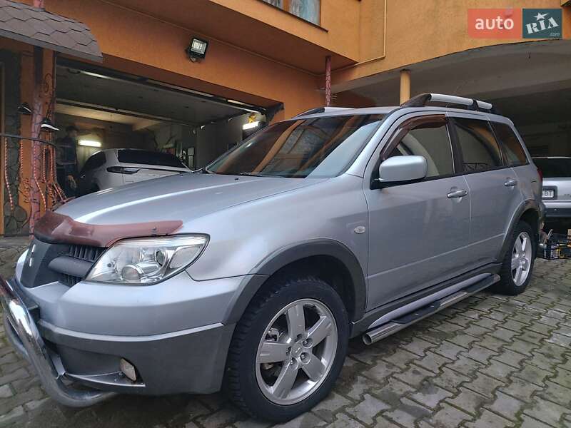 Внедорожник / Кроссовер Mitsubishi Outlander 2006 в Черновцах фото 2 Внедорожник / Кроссовер Mitsubishi Outlander 2006 в Черновцах