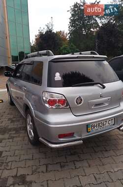 Позашляховик / Кросовер Mitsubishi Outlander 2008 в 
