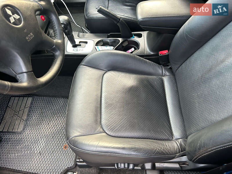 Внедорожник / Кроссовер Mitsubishi Outlander 2006 в Киеве фото 5 Внедорожник / Кроссовер Mitsubishi Outlander 2006 в Киеве