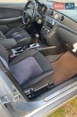 Внедорожник / Кроссовер Mitsubishi Outlander 2006 в 